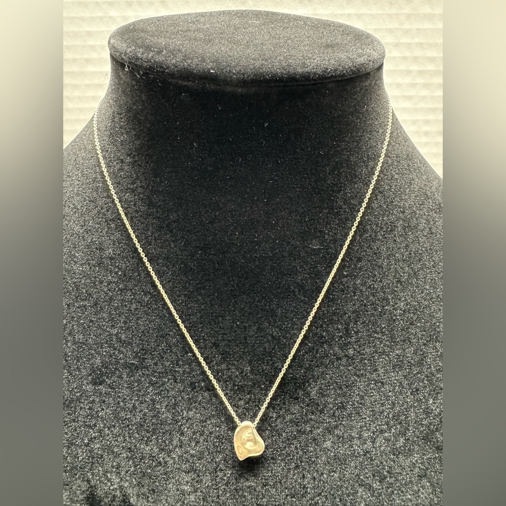 Tiffany & Co. Elsa Peretti® Bean design pendant necklace in sterling silver